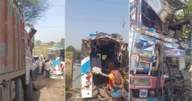 छत्तीसगढ़ में भीषण सड़क हादसा: ट्रेलर और बस की टक्कर में 5 की मौत, दर्जनों घायल