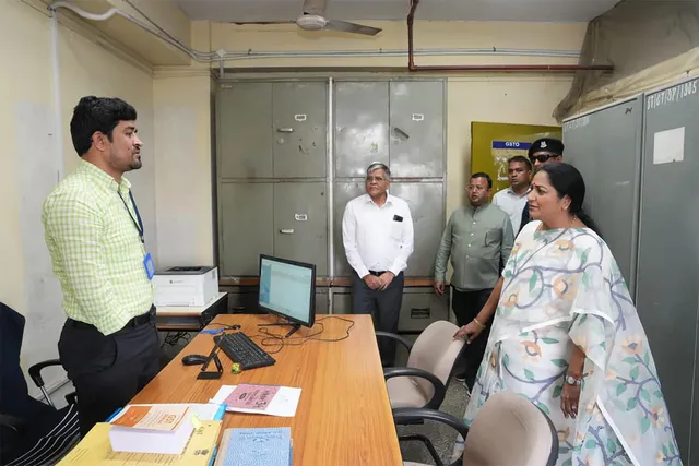 सीएम रेखा गुप्ता का सख्त एक्शन: GST विभाग में बड़ा प्रशासनिक फेरबदल, 162 अधिकारियों के तबादले से मचा हड़कंप