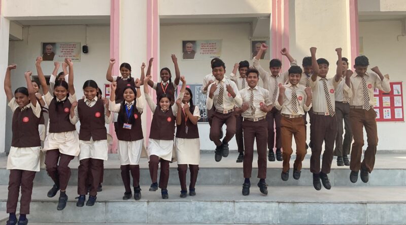 पहली ही CBSE बोर्ड परीक्षा में अटल आवासीय विद्यालयों ने रचा इतिहास, 93.15% रिजल्ट, वाराणसी-प्रयागराज 100% सफल