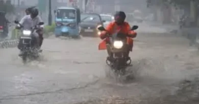 देहरादून में बारिश का कहर! मालदेवता-सिल्ला मार्ग पर भूस्खलन से मचा हड़कंप, मलबा हटाकर यातायात बहाल
