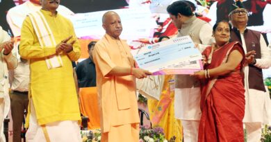 UP School Cooks Honorarium Hike,UP Mid Day Meal Cooks Salary,Yogi Govt Cooks Salary IncreasedmUP PM Poshan Scheme News,UP School Rasoiya Salary Increase,Cashless Health Card UP Cooks,PM Poshan Scheme Uttar प्रदेश ,UP Basic Education Department News