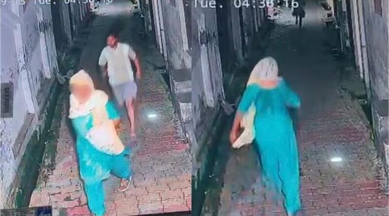 मुजफ्फरनगर में महिला को सरेराह पकड़कर अभद्रता, विरोध करते ही भागा आरोपी; CCTV में कैद पूरी घटना