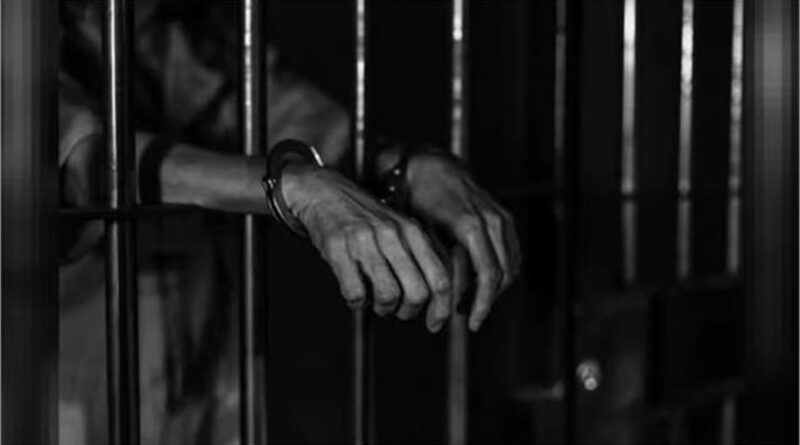 प्रेम विवाह से नाराज पिता और भाइयों ने पुलिस की गाड़ी रुकवाकर युवती का गला रेता, 4 को उम्रकैद; 25-25 हजार जुर्माना
