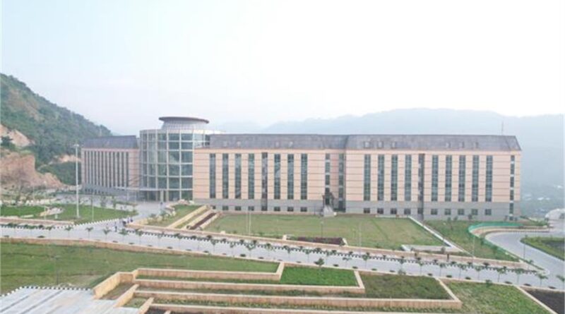 एम्स बिलासपुर में बढ़ेंगी आधुनिक जांच सुविधाएं, सर्वाइकल कैंसर की पहचान से मोतियाबिंद सर्जरी की तैयारी तक मिलेगी मदद