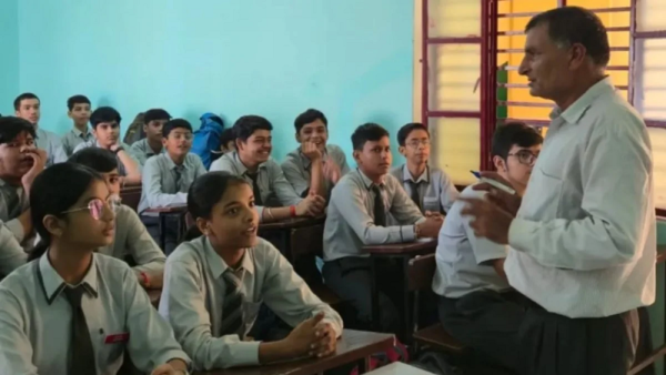 27 साल तक 26 बार मिली हार, फिर भी नहीं छोड़ी उम्मीद; 59 की उम्र में विजय बने सरकारी शिक्षक